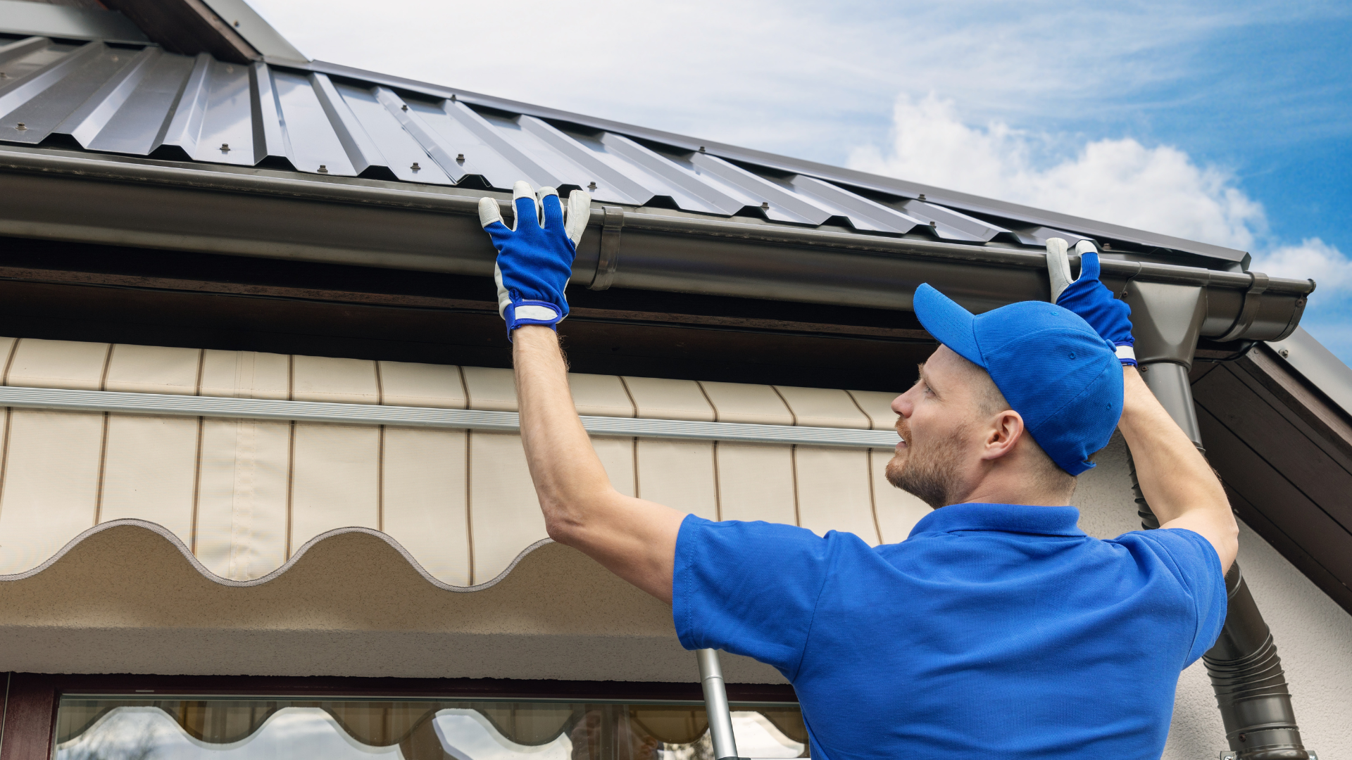 Gutter inspection at a roof edge